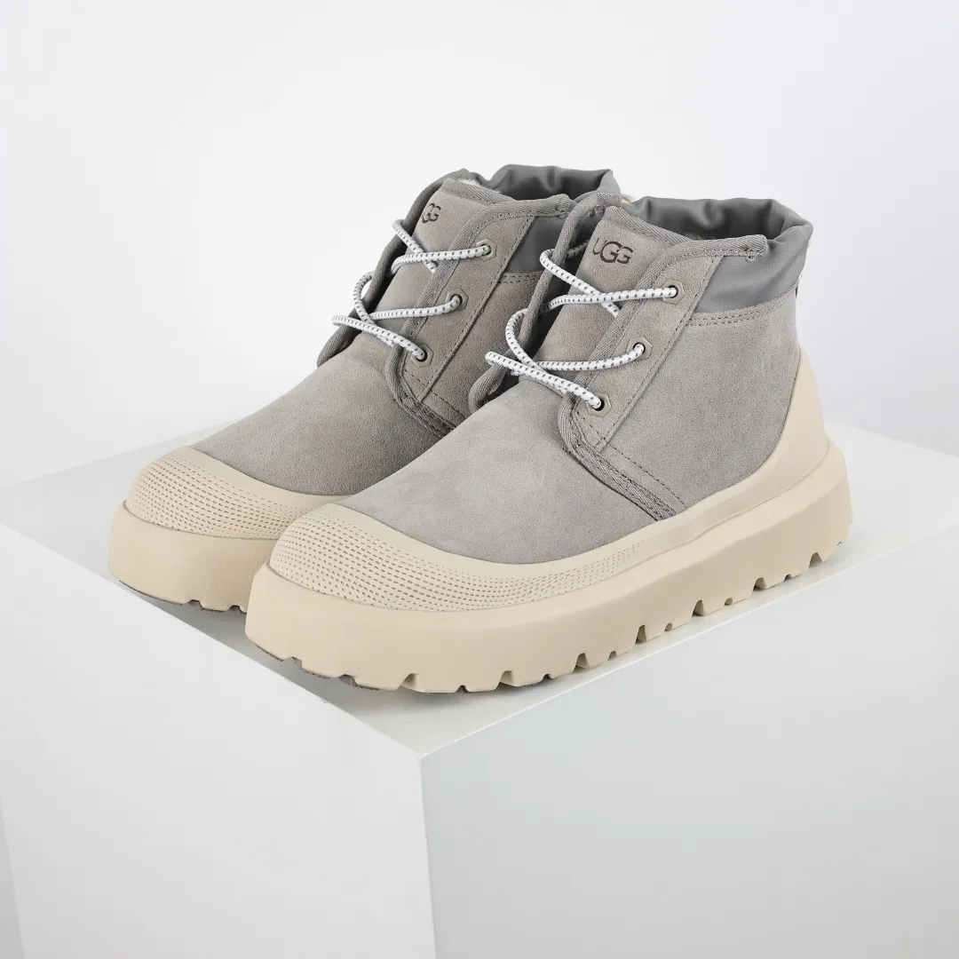 New colors shipped 🚀🚀 Pick up locally 💰660 Core recommendation good price 4cm thick sole, independently developed outsole, cashmere insole, keeping warm in winter, suitable for home use. In the new year, uug launched a style series, which is partially geared towards the preferences of young consumers, and has also moved to the forefront of fashion trends. Shoe body material, water-repellent coated suede upper, 17mm UGGPURE™ implanted wool insole, lightweight non-slip and comfortable rubber outsole, with brand LOGO and trademark, with full packaging Size: 40 41 42 43 44 45
